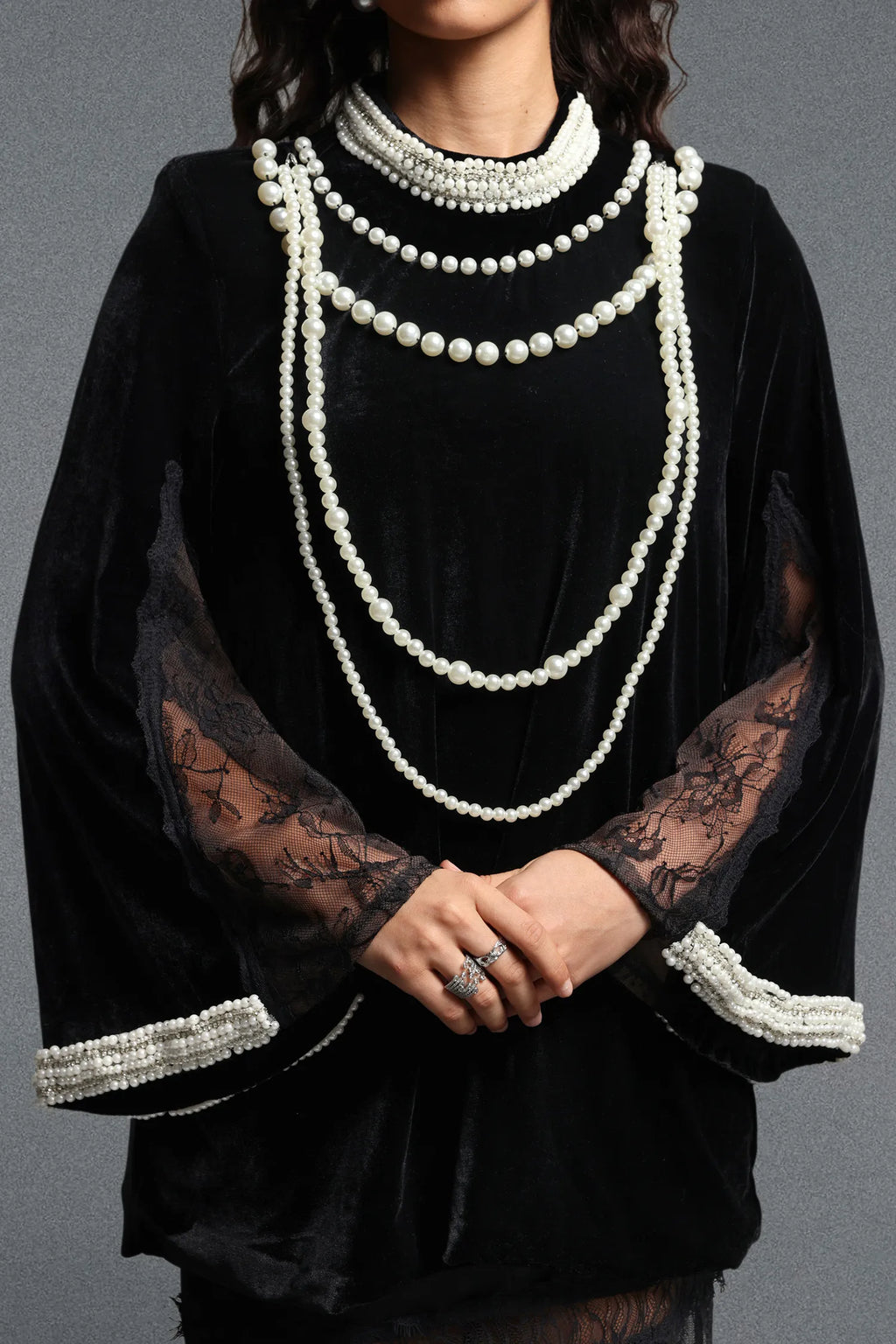 Lilya Vintage İnci Zincir Dantel Detaylı Bluz Premium Elbise